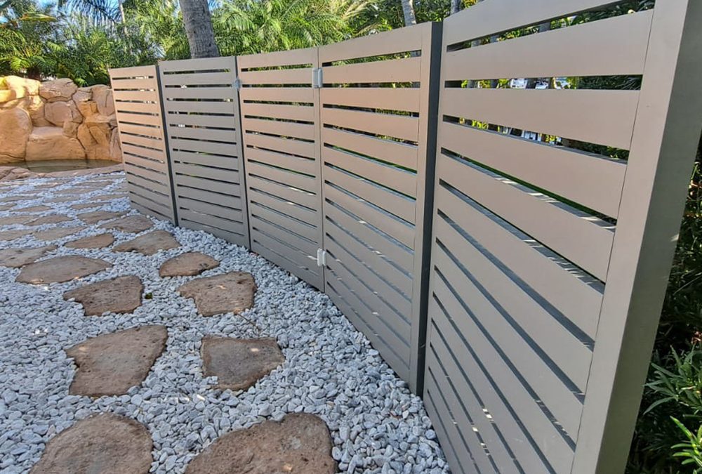 Khaki PVC/Vinyl Privacy Fence & Custom Aluminum Fence – Hallandale Beach, FL