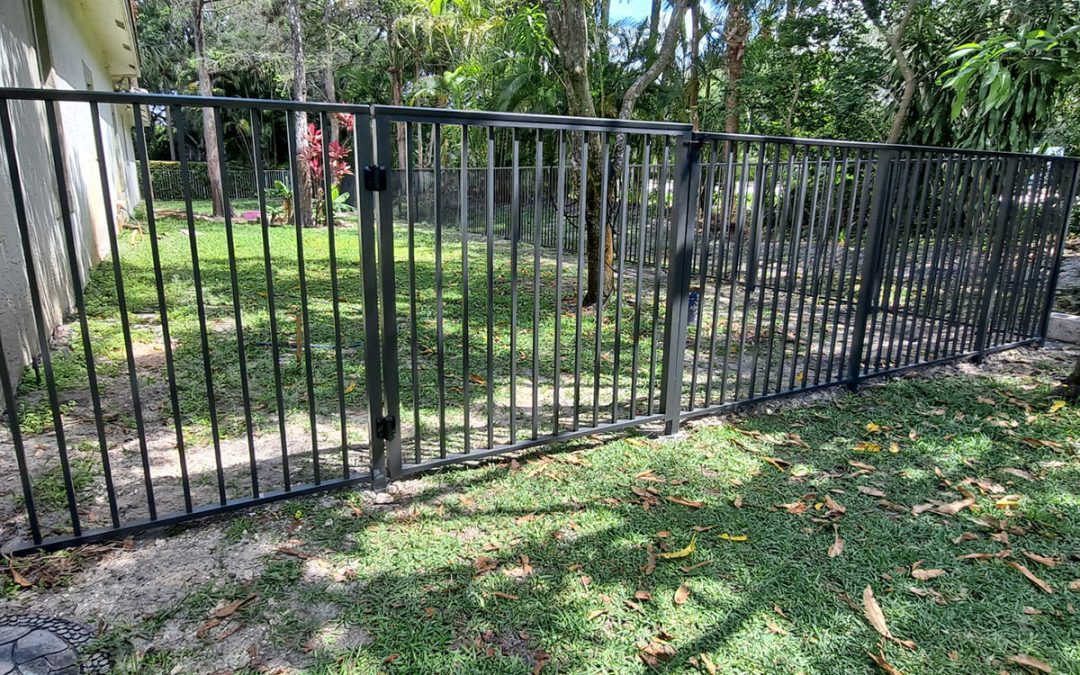 Bronze Mechanical Aluminum Fence – Parkland, FL