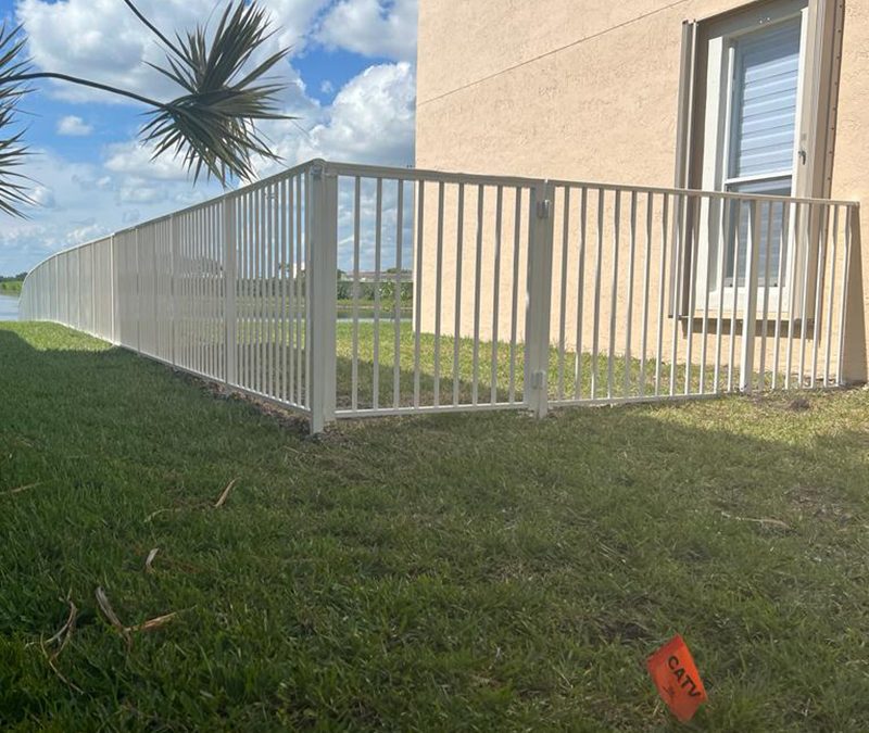 4′ White Mechanical Aluminum Fence & Gate – Pembroke Pines, FL