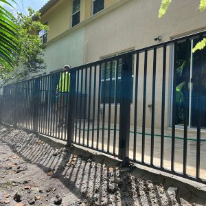 Mechanical Aluminum Fence