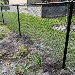 chainlink fence installation