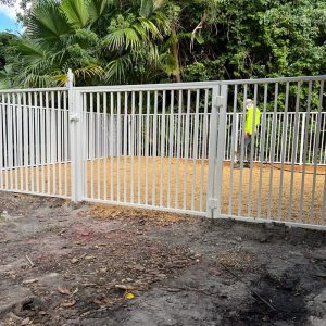 mechanical aluminum fence