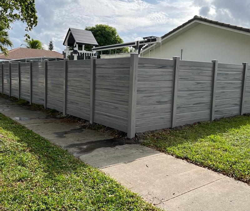 Vinyl Fence Installation – PVC Fence Installation – PVC Privacy Fence – Coastal Cedar PVC Fence – Fence Installation – Hollywood, FL Fence Installation
