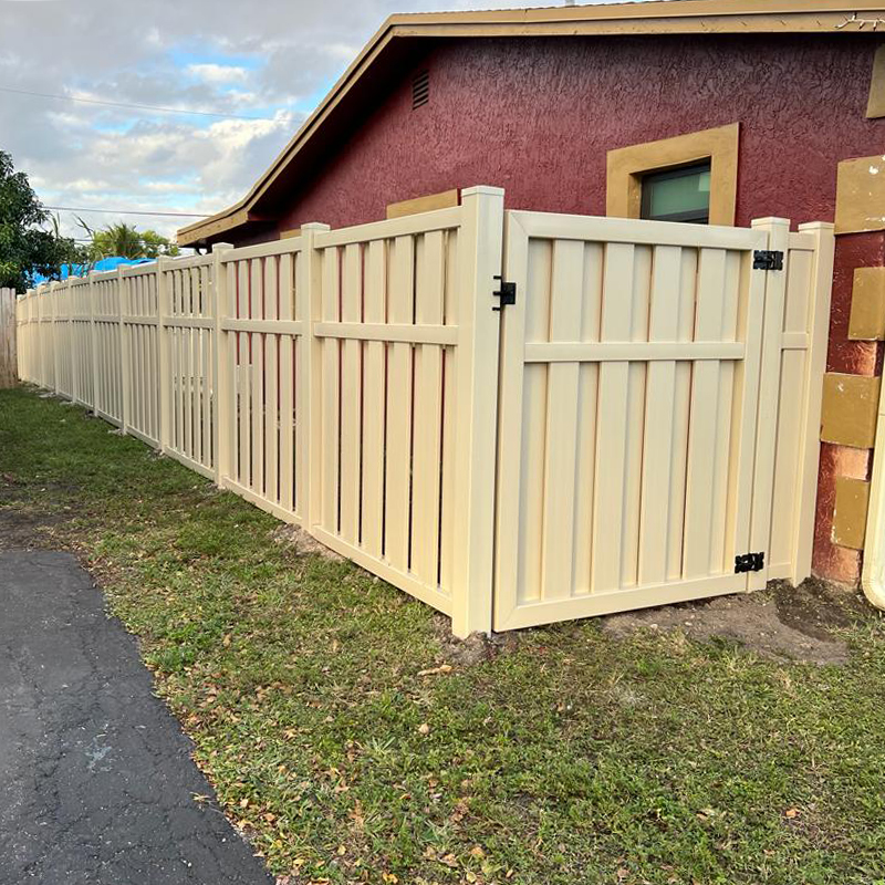 Vinyl Fence Installation PVC Fence Installation PVC Privacy Fence