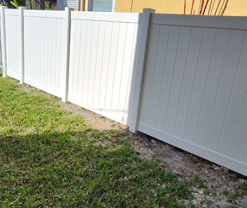Vinyl Fence Installation – PVC Fence Installation – Walk Gate – Double Drive Gate – PVC Privacy Fence  – Fence Installation – Pembroke Pines, FL Fence Installation