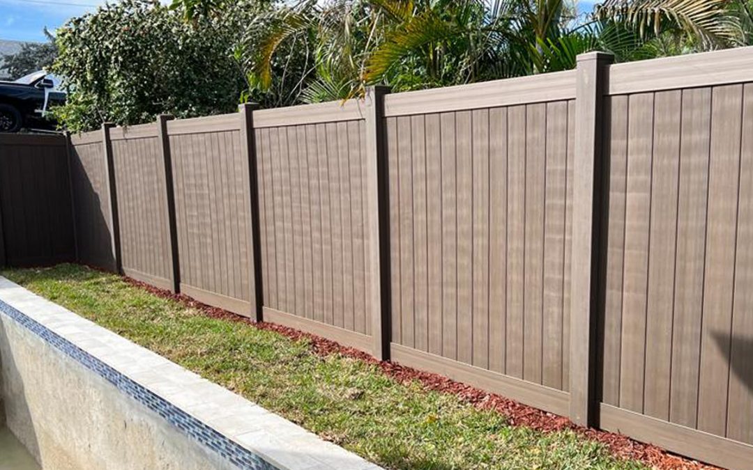 Vinyl Fence Installation – PVC Fence Installation – PVC Privacy Fence – Fence Installation – Fort Lauderdale, FL Fence Installation