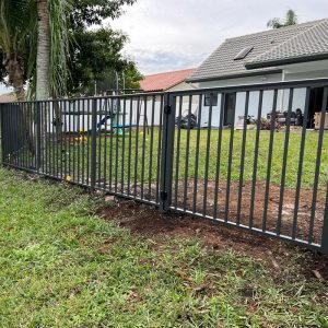 Mechanical Aluminum Fence Installation