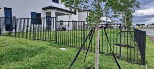Mechanical Aluminum Fence Installation