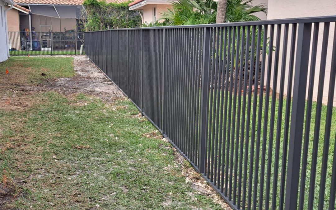 Broward County Aluminum Fence Installation – Mechanical Aluminum Fence – Residential Fence Installation