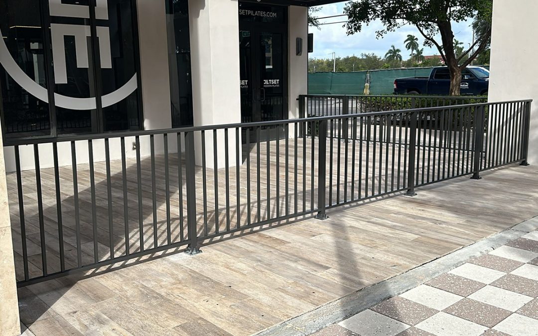 Commercial Fence Installation – WR1 Mechanical Aluminum Fence – Aluminum Fence Installation – Fort Lauderdale Fence Installation