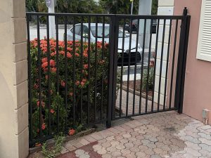 WR1 Mechanical Aluminum Pool Code Fence in Fort Lauderdale