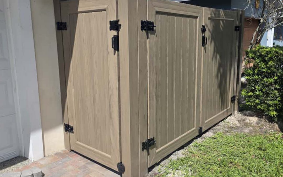 Green Teak Tri-Rail PVC Privacy Fence in Oakland Park
