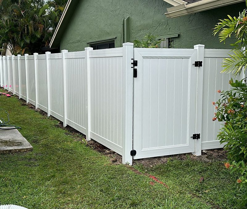 PVC Privacy Fence in Lauderhill