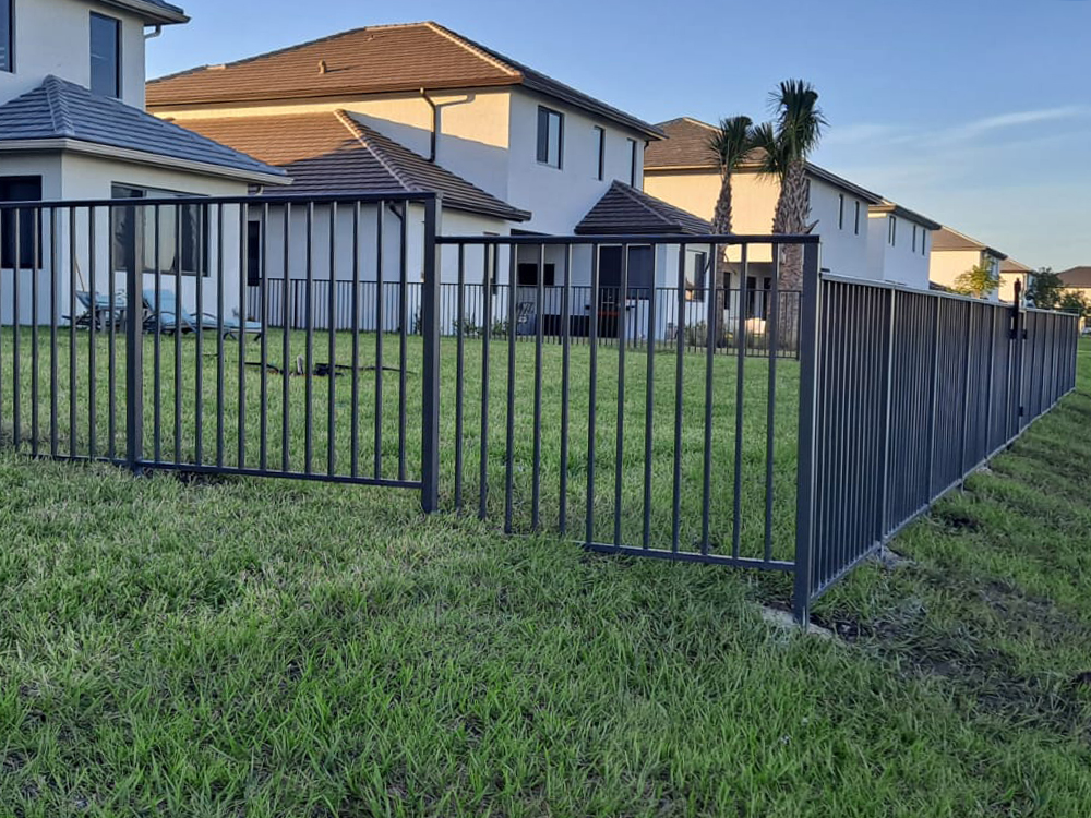 Mechanical Aluminum Fence